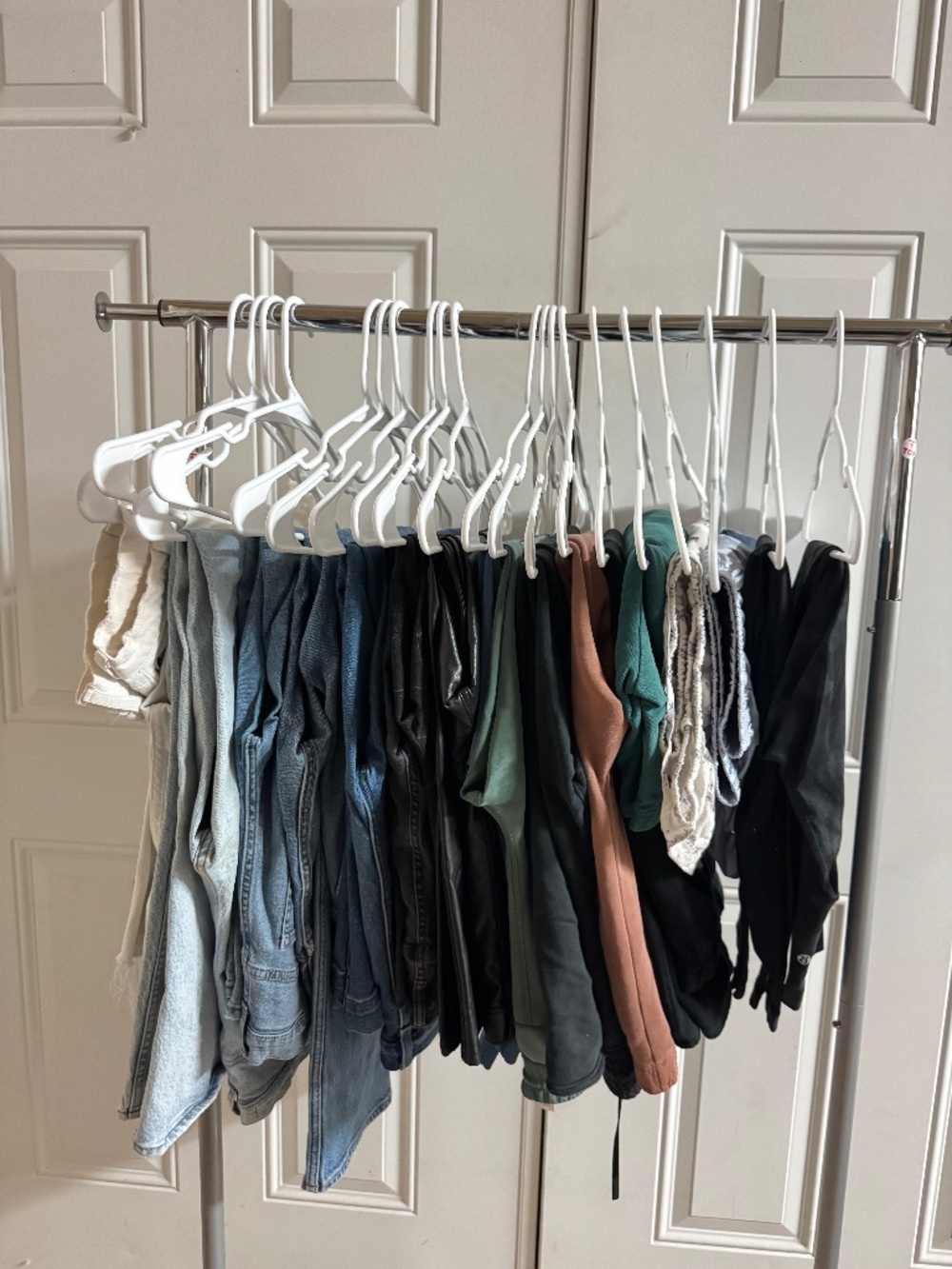 Clothing Bundle - Abercrombie, Aritzia, Lululemon, Free People, Madewell, J Crew